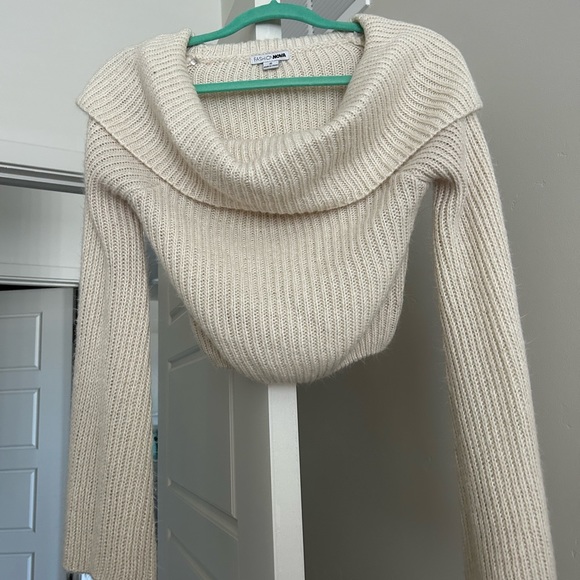 Fashion Nova Let’s Fly Away Off Shoulder Sweater Crop Top Cream - Picture 7 of 7